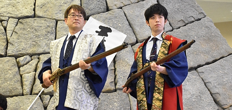 王将戦限定、掛川城の御城印が人気 早朝から長蛇の列、ネット